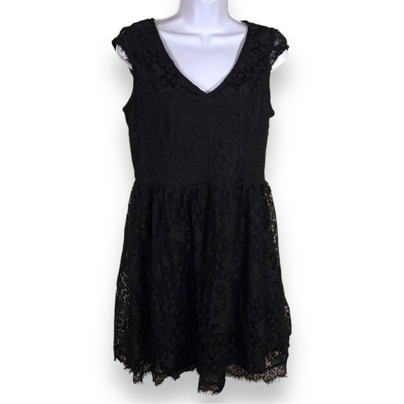 Large Xhiliration Juniors Black Lace Dress Short Sleeve Goth Vneck Zip Closure - Picture 1 of 11